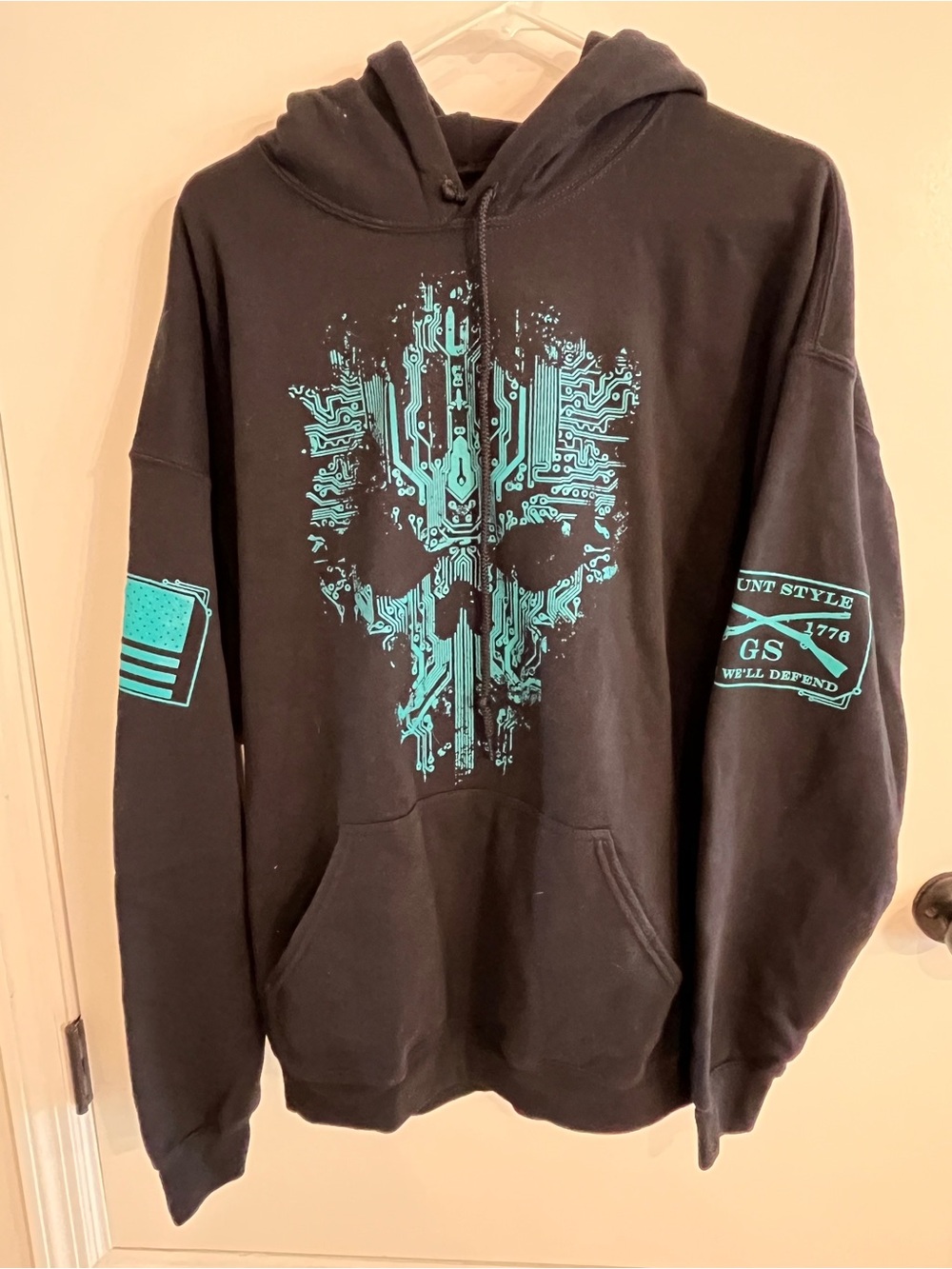 Men’s size XL Grunt Style Circuit Skull Pullover Hoodie
